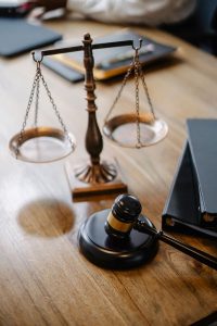 Orden de alejamiento abogado penal Granada POZO Abogados
